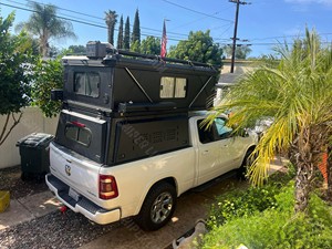 Camper para Camioneta 4x4 con Carcasa Rígida Deslizable para Aventuras al Aire Libre - Product Image 2