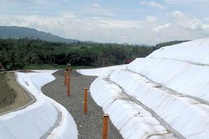 قماش جيوتكستايل غير منسوج من البولي بروبيلين 150 جرام/متر مربع 200 جرام/متر مربع 300 جرام/متر مربع مثقوب بالإبر لتثبيت الطرق - Product Image 4