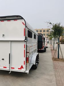 Rimorchi per Cavalli Calicoo da 26 Piedi, Rimorchio a 3 Piani per Trasporto Bestiame, Standard Austriaco e USA, Rimorchi per Trasporto Cavalli da 4000kg - Product Image 2