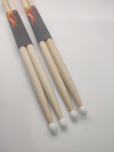 Venta caliente 5A <span class=keywords><strong>baquetas</strong></span> chinas de madera de arce con <span class=keywords><strong>punta</strong></span> de nailon <span class=keywords><strong>baquetas</strong></span> para adultos niños bateristas - Product Image 5