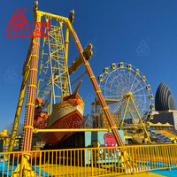 Équipement de terrain de jeu intérieur/extérieur, grande attraction de parc d'attractions, bateau pirate, construction en métal et fibre de verre, haute capacité pour