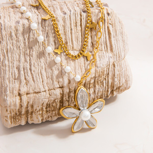 Collar de Perlas de Acero Inoxidable con Colgante de Flor, Cadena de Clavícula de Oro de 18K, para Uso Diario - Product Image 3