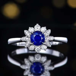 Anillo de Zafiro Natural con Diseño de Girasol, Oro de 18K, Piedra Central Redonda con Diamante Marquise, Anillo de Piedras Preciosas para Boda - Product Image 1