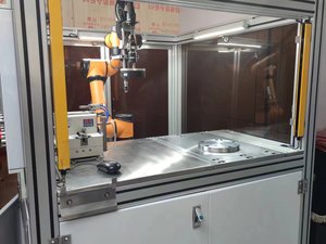 Bras robotisé collaboratif 6 axes AUBO I5, charge utile 5 kg, pour solutions d'automatisation de la tâche de machine et de vissage, comme poste de travail robotisé collaboratif - Product Image 5