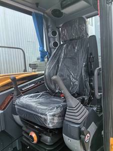 Mini-excavatrice YILIS YL-30, moteur diesel haute puissance, chenilles, pompe, boîte de vitesses, capacité de la benne de 0,1 m³, garantie de 5 ans - Product Image 4