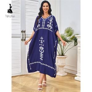 Nueva Ropa para Mujer, Túnica Musulmana de Manga Corta Estilo Medio Oriente, Vestido Bordado para Playa Estilo Europeo y Americano - Product Image 6