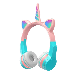 Headset Anak-anak Nirkabel Unicorn Telinga Kucing Headphone Stereo Musik Warna-warni Lucu Anak Perempuan Lampu LED Headphone Gamer Ungu