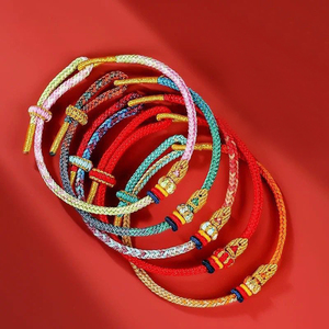 Pulsera de Paracord Ajustable y Duradera para Senderismo y <span class=keywords><strong>Camping</strong></span>, Color Rojo Simboliza la Buena Suerte - Product Image 6