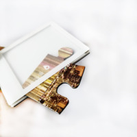 Souvenir personnalisé différents pays sublimation mini cadre photo ébauches pour aimant de réfrigérateur