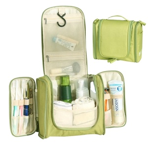 Sac de toilette suspendu personnalisé InsigniaX de bonne qualité en polyester 300D double face avec poches pour hommes, femmes et adultes - Product Image 3