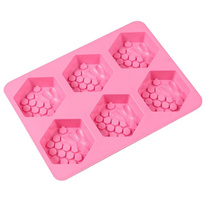 Moule à <span class=keywords><strong>bougie</strong></span> en silicone pour savon carré 3D en nid d'abeille en vrac avec logo personnalisé fait à la main pour la <span class=keywords><strong>fabrication</strong></span> de savon, <span class=keywords><strong>kit</strong></span> de décoration de gâteau - Product Image 5