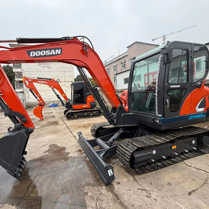 Used Doosan DX60 <b>Small</b> Excavator Suitable For Urban Construction And Farm Work - Product Image 2