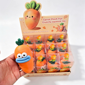 ของเล่นบีบคลายเครียดรูปสตรอว์เบอร์รีแครอท ยี่ห้อเอลลอนน่า คริสปี้ ซาวด์ น่ารัก ตลก ปากกว้าง สำหรับทุกเพศทุกวัย ช่วยผ่อนคลายแบบ ASMR - Product Image 1