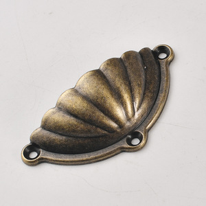 Antique Style Seashell Cabinet Handle Zinc Alloy Bronze Traditional Design Furniture Handle - Product Image 4