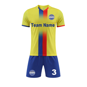 Divisa da Calcio Gialla Vendita Calda Prezzo Conveniente Maglia da Calcio Traspirante ad Asciugatura Rapida Personalizzabile per Squadre 2026 Consegna Veloce - Product Image 1