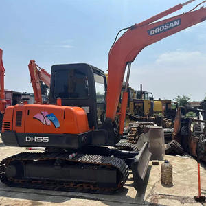 Mini-excavatrice Doosan Dh55 d'occasion, modèle 2022, moteur Cummins, vanne hydraulique Kawasaki, roulement et boîte de vitesses à vendre - Product Image 6