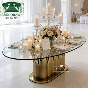 Tables et chaises de salle à manger modernes de luxe avec plateau en verre et pieds en laiton doré pour hôtel et usage domestique - Product Image 3