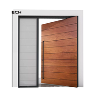 Puerta de Entrada Pivotante Moderna con Acabado de Madera Horizontal, Panel Lateral de Vidrio Esmerilado con Rejilla
