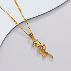 Elegante y Moderno Juego de Collar y Aretes con Colgante de Rosa en Acero Inoxidable Chapado en Oro PVD de 18K para Mujer |   Impermeable, Hipoalergénico, No se Desvanece - Product Image 2