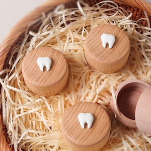 Boîte à <span class=keywords><strong>dents</strong></span> <span class=keywords><strong>de</strong></span> <span class=keywords><strong>lait</strong></span> en bois pour bébé, boîte à souvenirs en bois pour le premier dentillon, porte-dent <span class=keywords><strong>personnalisé</strong></span> gravé, cadeau <span class=keywords><strong>de</strong></span> la Fée des <span class=keywords><strong>Dents</strong></span> pour enfants, boîte à souvenirs pour les étapes importantes - Product Image 1