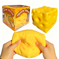Jouet anti-stress souple en forme de cube de fromage à presser, fraise, à remontée lente, pour enfants et adultes, vente en gros, jouet promotionnel, best-seller