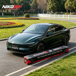 Película Protectora de Pintura para Automóviles NIKO Film TPU Verde Esmeralda Oscuro, Autoregenerable, con Protección UV, para Todo el Cuerpo, con Garantía de 8 Años - Product Image 1