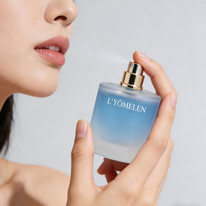 Parfum pour homme L'YOMELEN, longue tenue, moderne et élégant, aux notes d'ambre arabe, de vanille et de bois. - Product Image 4