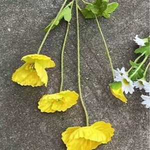 Arche florale assortie style forêt jaune, fleurs de mariage jaune-vert avec mur de fond pour diffusion en direct, produits finis - Product Image 5