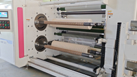 Machine de découpe et de rembobinage à tourelle quatre axes entièrement automatique à grande vitesse, diamètre de déroulement 1300 mm, pour film et ruban