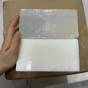 Base de Savon Transparente à la Glycérine, Faite <span class=keywords><strong>Main</strong></span>, Blanche, à l'Huile Végétale Naturelle, Matière Première pour Savon DIY, 1 kg - Product Image 1