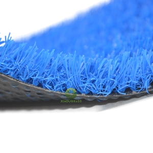 El césped artificial coloreado más barato de 20mm, alfombra de hierba azul con agujeros de drenaje, césped sintético azul - Product Image 1