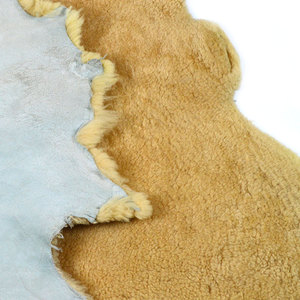 Fourrure naturelle 100% peau de mouton doublure peaux de mouton salées humides - Product Image 2