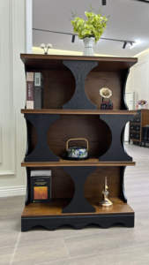 Libreria in Legno Massello Stile Retrò Francese, Scaffale da Terra in Rovere Hadid, Grande Capacità, Mobile Espositivo Moderno Antico per Camera da Letto e Magazzino - Product Image 3