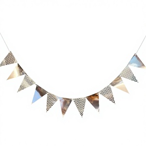 Guirlande de fanions en papier à rayures ondulées dorées et argentées de 6 pieds, bannière bleue, rose et noire pour événements festifs et décorations de fond - Product Image 2