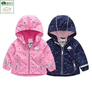 Manteau de pluie imperméable en polyester pour enfants, à capuche, avec fermeture éclair, vêtements de sport de randonnée, imperméable, de styliste, nouvelle collection - Product Image 1
