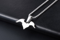 Collier romantique pour couple pour la Saint-Valentin, pendentif en forme de cœur avec design d'ailes d'ange et de démon