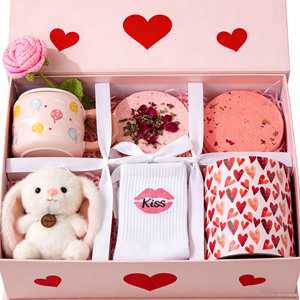 C&H Paquete de Regalo Premium con Accesorios Románticos para el Día de San Valentín, con Vaporizador para Ducha, Diario y Regalos de Amor - Product Image 4