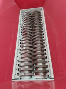 Déchiqueteur industriel de pneus usagés <span class=keywords><strong>TIMO</strong></span> HD1055 60KW à haut rendement et faible consommation, avec moteur à engrenages, roulement et inversion automatique en cas de surcharge - Product Image 4