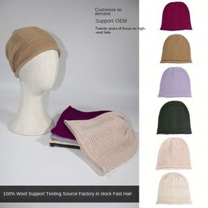 Bonnet d'hiver en laine pure tricotée pour femme, protection des oreilles, couleur unie, grande taille, pour l'extérieur - Product Image 2
