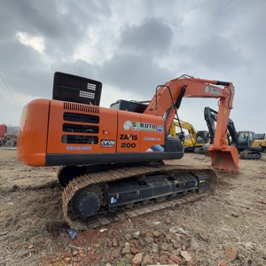 รถขุดฮิตาชิ ZA200/ZX200/Zaxis 200 มือสอง น้ำหนัก 20 ตัน นำเข้าจากญี่ปุ่น แท้ ฮิตาชิ ระบบไฮดรอลิกแบบตีนตะขาบ พร้อมเครื่องยนต์และปั๊มอีซูซุ - Product Image 1