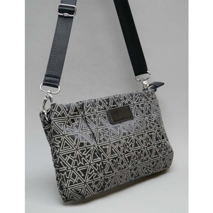 Compartiment zippé en polyester durable monogramme géométrique multicolore petits sacs de messager à la mode pour femmes Meilleur vendeur en stock - Product Image 3