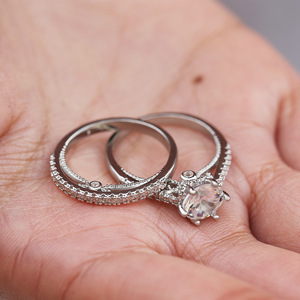 Set di Anelli per Coppia in Tono Argento per Donne, Elegante Accessorio da Dito per Feste e Matrimoni, Regalo alla Moda - Product Image 3