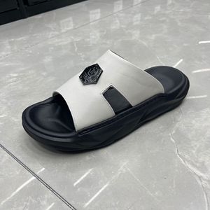 Tongs hommes 2024 nouveaux vêtements d'été en <span class=keywords><strong>cuir</strong></span> chaussures pour hommes sandales décontractées à semelle souple - Product Image 1