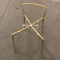 Cadre de chaise en acier inoxydable, styles et matériaux variés pour diverses applications - pour salle à manger, chambre, école, extérieur, hôtel, centre commercial