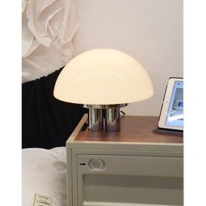 Lampe de table vintage style Bauhaus, lumière LED, base d'ampoule E27, tête simple, décoration intérieure, éclairage de chevet pour chambre à coucher - Product Image 2