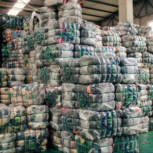 All'ingrosso usato t-shirt bianca B Casual stile misto estate di seconda mano <span class=keywords><strong>vestiti</strong></span> in balle per le donne MOQ 45kg - Product Image 1