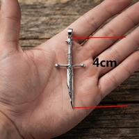 Pendentif en acier inoxydable en forme de poignard incurvé, mini-collier sabre scimitar, breloque pour hommes et femmes, amulette gothique, cadeau tendance