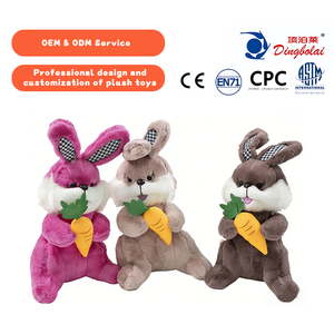 Nouvelle conception, adorable peluche en coton PP, <span class=keywords><strong>lapin</strong></span> en peluche, animaux en peluche avec carotte, cadeaux <span class=keywords><strong>de</strong></span> Pâques et d'anniversaire - Product Image 1