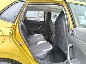 Voiture d'<span class=keywords><strong>occasion</strong></span> Volkswagen <span class=keywords><strong>Polo</strong></span> <span class=keywords><strong>automatique</strong></span> à traction avant, intérieur foncé, véhicule compact d'<span class=keywords><strong>occasion</strong></span> à vendre, berline, modèle 2023 - Product Image 4