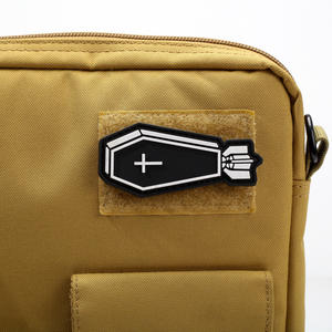 Insigne de moral à la bombe EOD patch PVC caoutchouc souple taille 3D personnalisable veilleuse brassard magique autocollant pour sac à dos petit garçon - Product Image 2